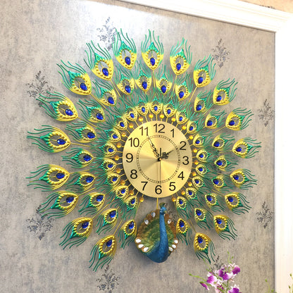 The peacock spreads his wings clock creative design decoration metal clock